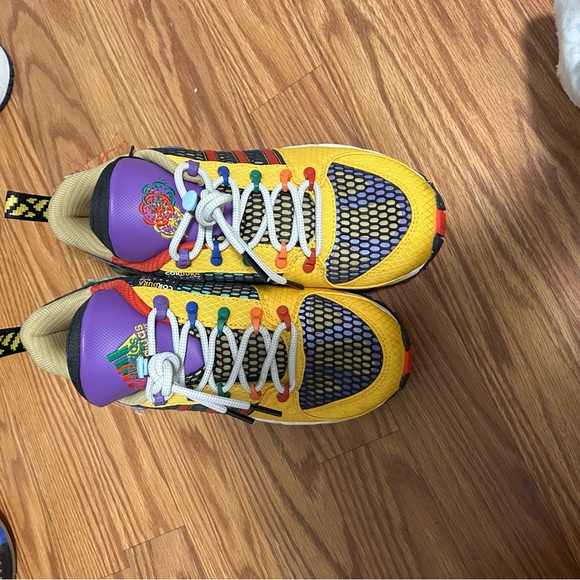 Multicolor Men's Sneakers - Yellow & Purple Athletic Style - Picture 4 of 6